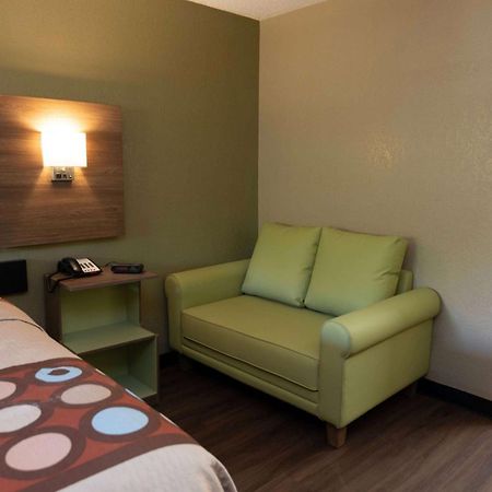 Super 8 By Wyndham Cincinnati-Springdale Oh Bagian luar foto